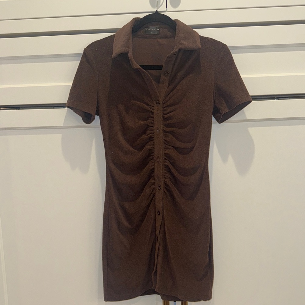 White Fox Boutique Brown Button-Front Ruched Mini Dress - Picture 2 of 4